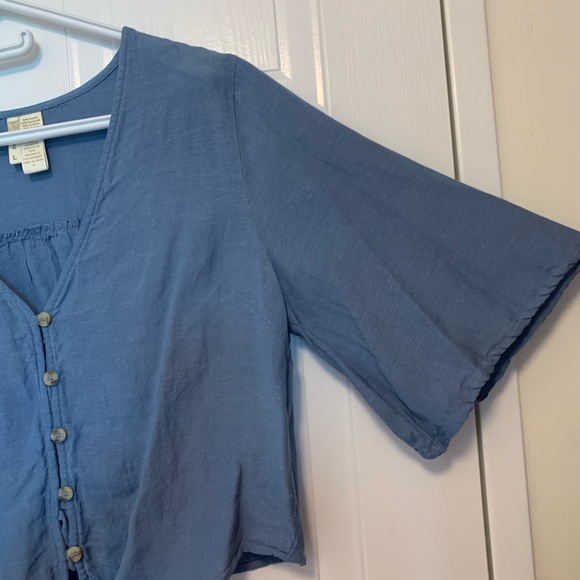 V- Neck Tie Top - Picture 2 of 4